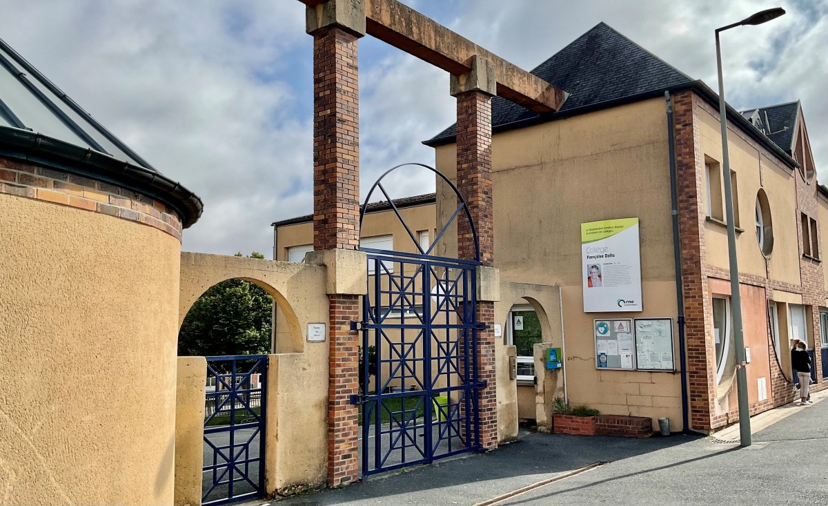 Le collège Dolto de L’Aigle intègre le réseau de chaleur urbain au bois